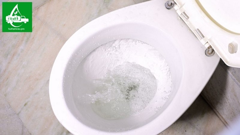 Bồn cầu bị tắc nhẹ