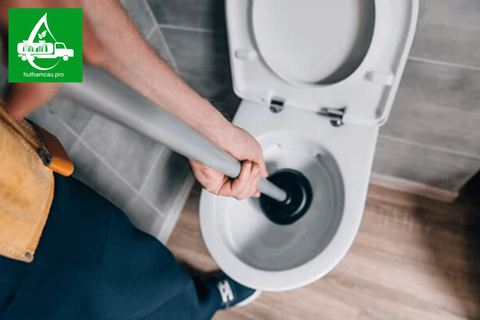 Cách thông tắc bồn cầu
