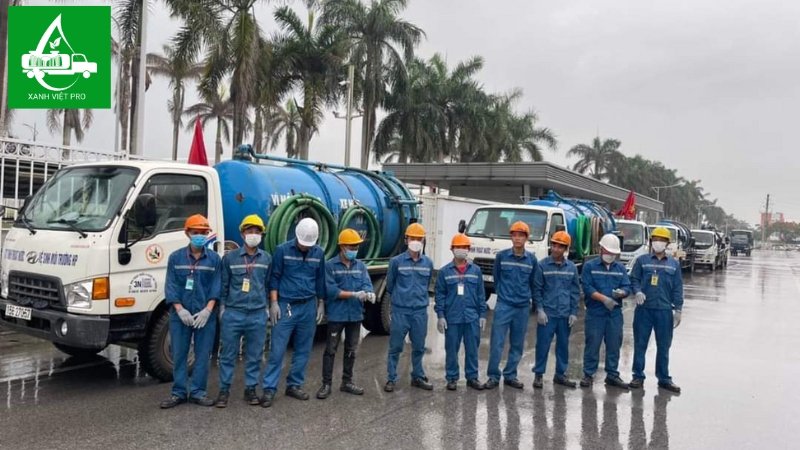 Đội ngũ nhân viên hút hầm cầu chuyên nghiệp