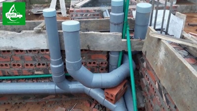Lắp đặt nắp bịt ống