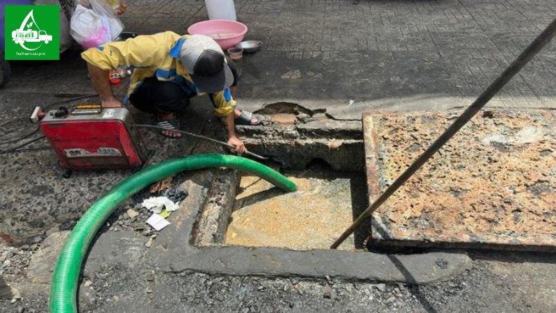 Nên hút bể phốt định kỳ bao lâu một lần