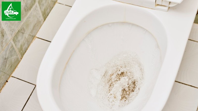 Xả nước bồn cầu và kiểm tra