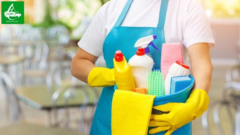 Chuẩn bị các vật dụng cần thiết trước khi thông bồn cầu