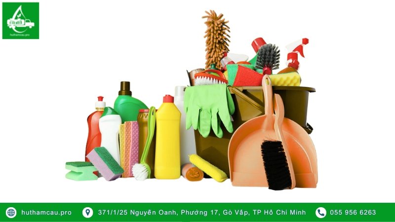 Chuẩn bị các vật dụng trước khi thông bồn cầu
