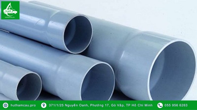 Chuẩn bị ống nhựa PVC trước khi tiến hành lắp đặt ống thông hơi bồn cầu
