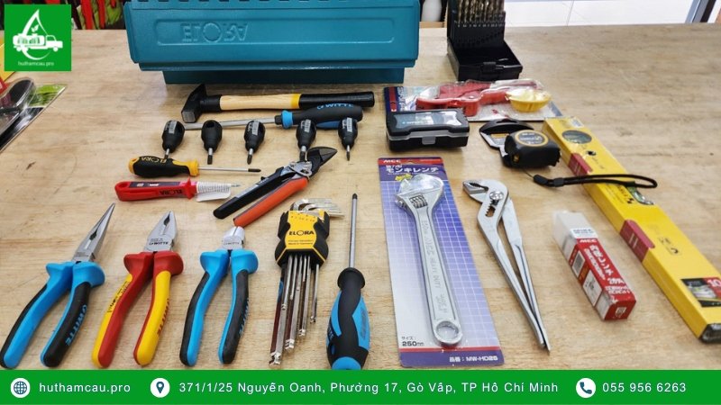Dụng cụ cần thiết khi lắp đặt ống thông hơi bồn cầu